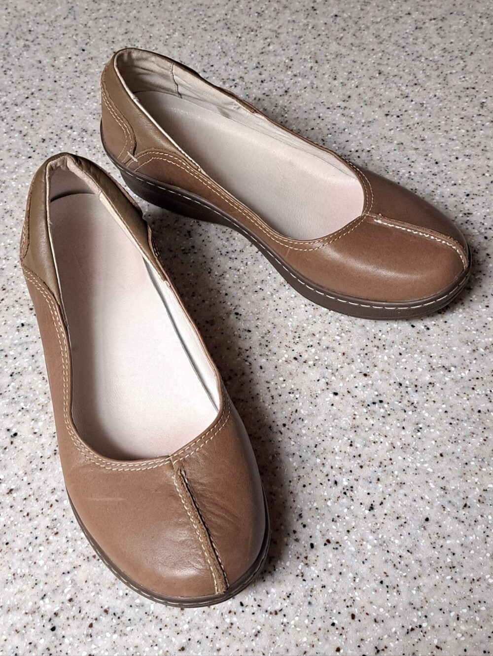 L.L.Bean Leather Split Toe Slip-On Wedge Loafers Brown Comfort Shoes Size 7 W - Picture 7 of 12
